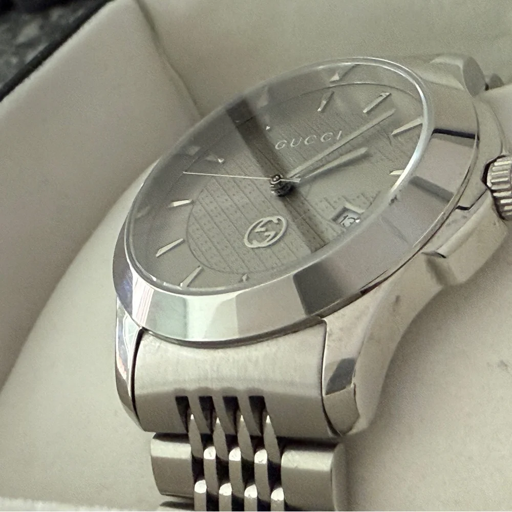 Gucci Silver Men's Watch - Picture 6 of 7
